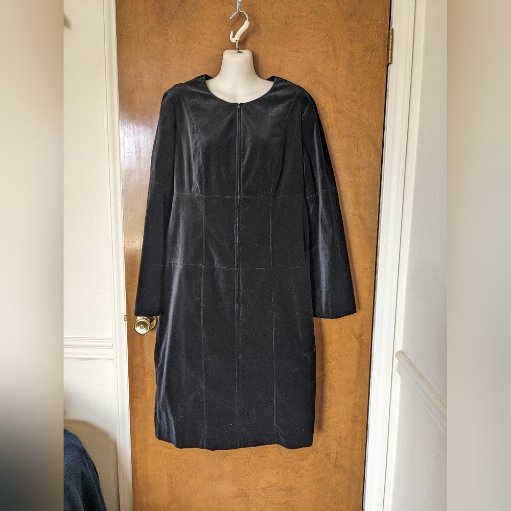 Shape FX Black Velvet Long Sleeve Bodycon Short Sheath Dress